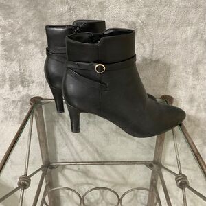Life Stride Womens Ankle Boots Guild women’s 7.5 Black faux leather heels